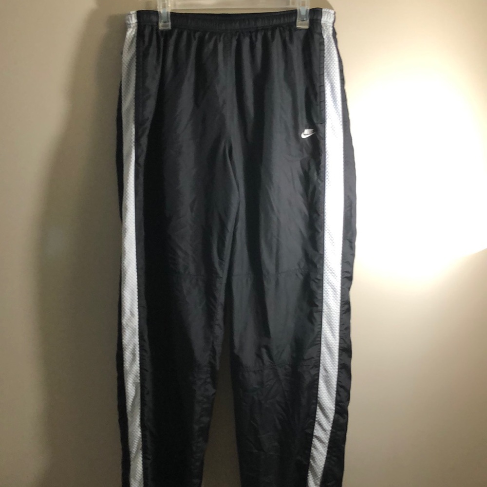 NIKE BLACK ATHLETIC PANTS W/ WHITE SIDE STRIPS
